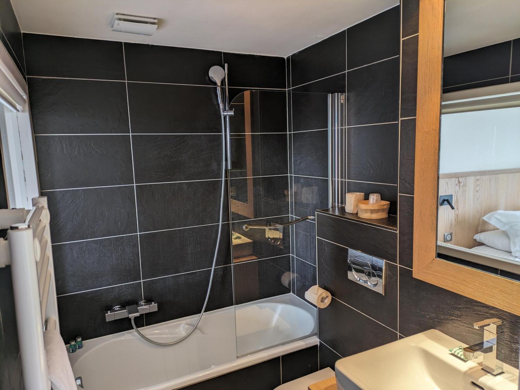 Chambres Breizh Cafe Cancale Exteriör bild